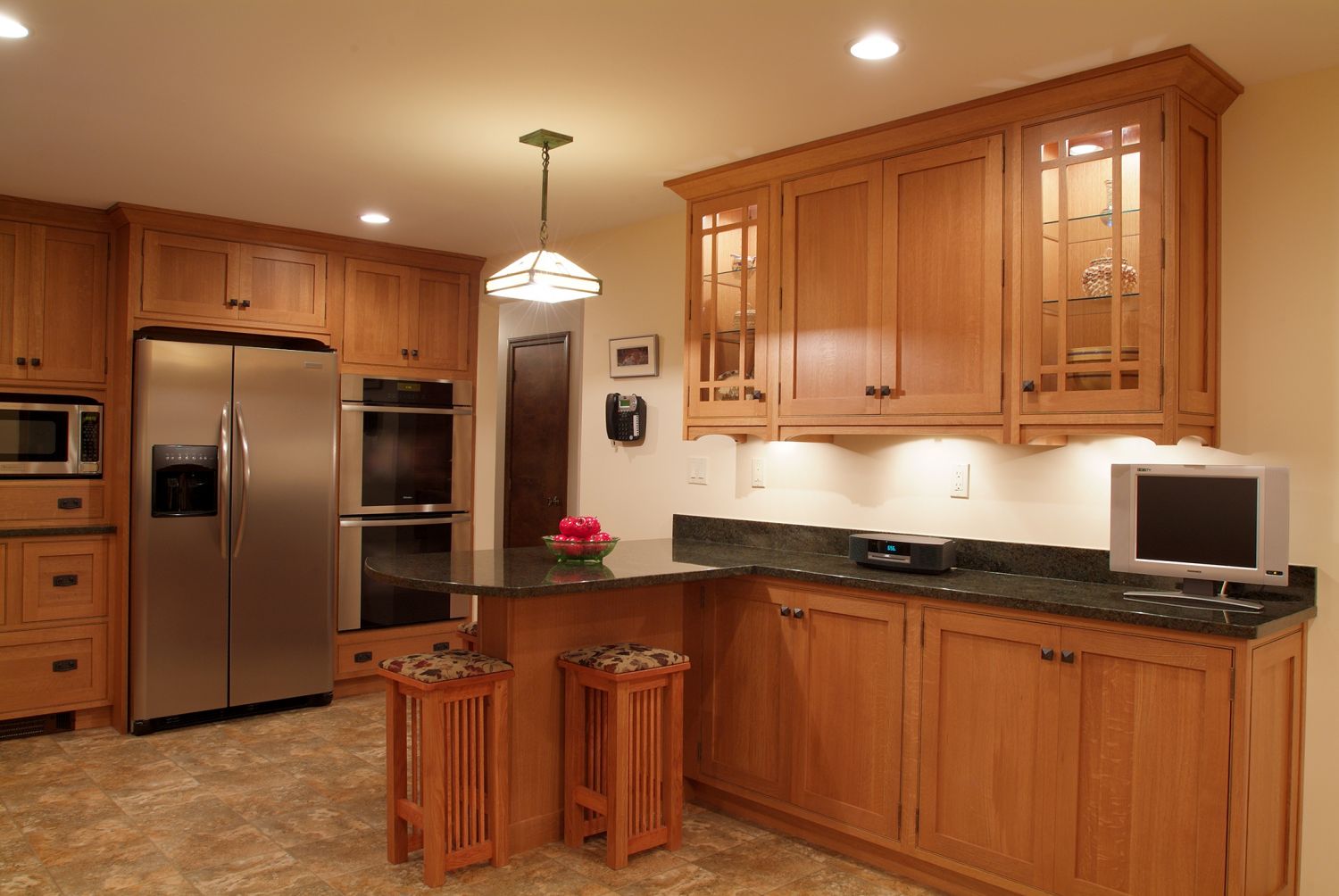 Download Mission Oak Kitchen Cabinets Gif - WoodsInfo