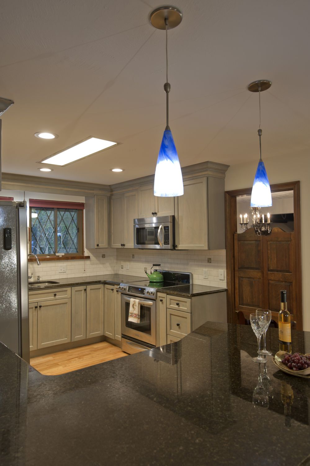 Our Portfolio Of Home Remodeling Projects Cool Colors And A Warm Kitchen