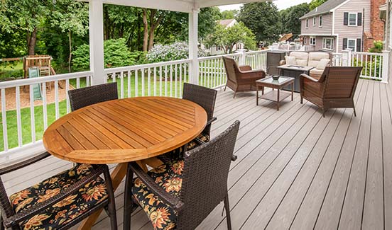 Porch with outdoor furniture and yard